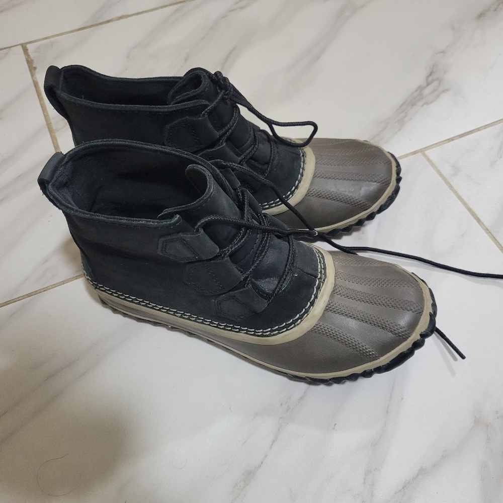 Sorel rain boots